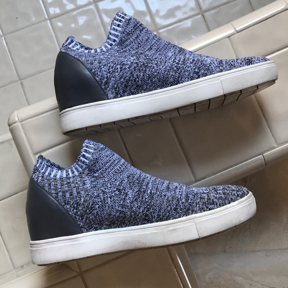 Steve Madden Sly gray, white mesh pull-on sneakers - Picture 3 of 6